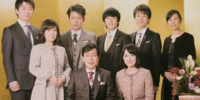 大川隆法の家族の画像