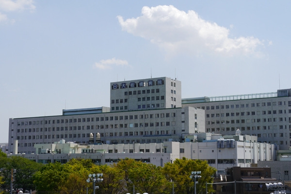 関根りさの子供が入院している病院の画像